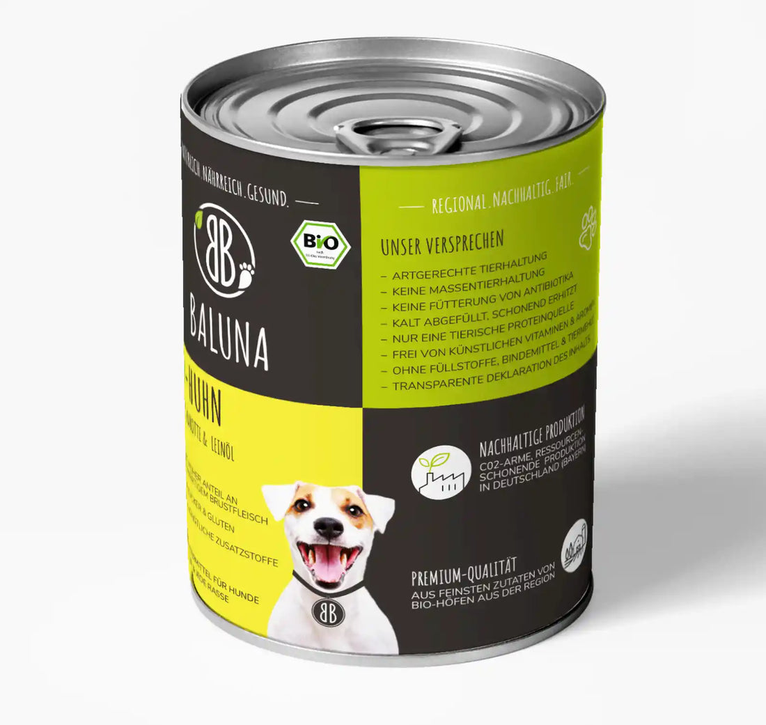 baluna-bio-huhn-nassfutter-fuer-hunde-800g-seitenansicht-mit-qualitaetsversprechen-und-nachhaltiger-produktion-aus-bio-hoefen